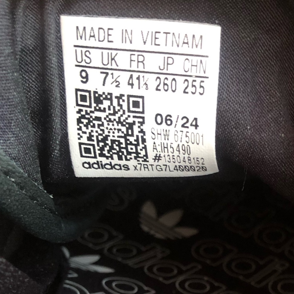 New: adidas Japan Sneakers. Size 9 - Picture 16 of 16